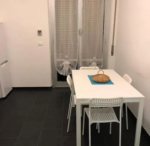 La Casetta Gialla Lägenhet