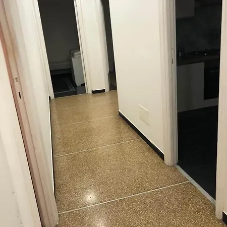 La Casetta Gialla Apartment *